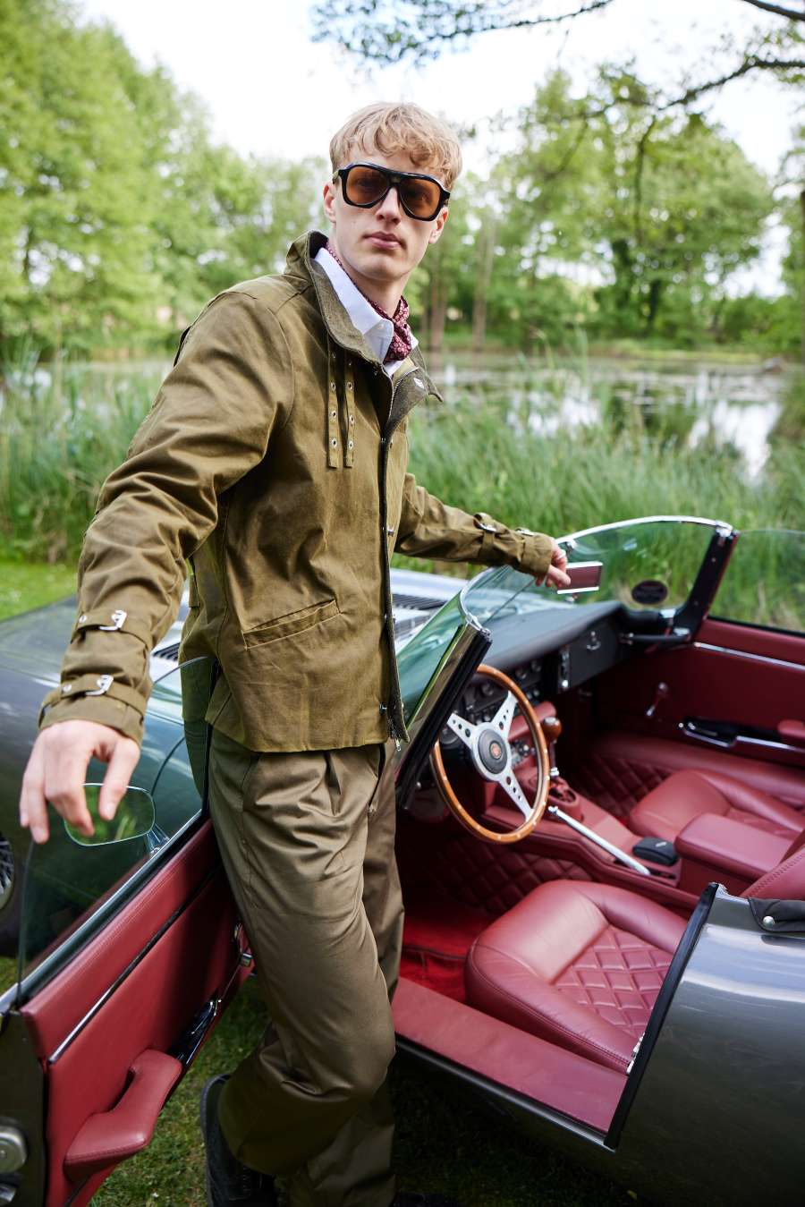 Bowler Racing Jacke mit Uhrenfenster Olive