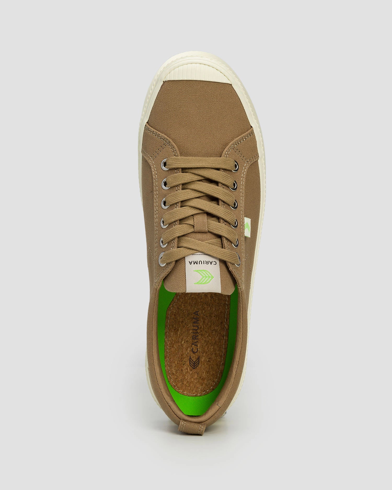 Cariuma OCA Low Canvas Sand