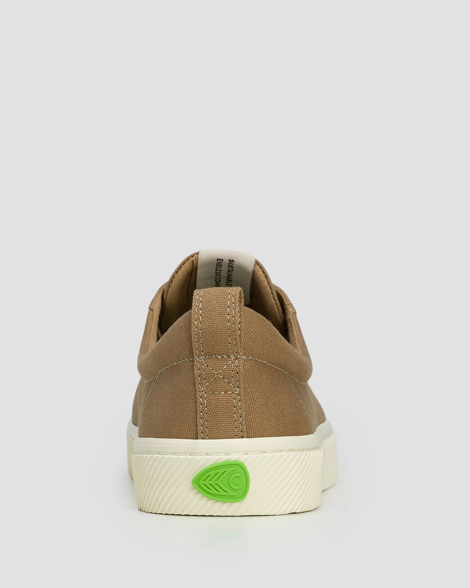 Cariuma OCA Low Canvas Sand