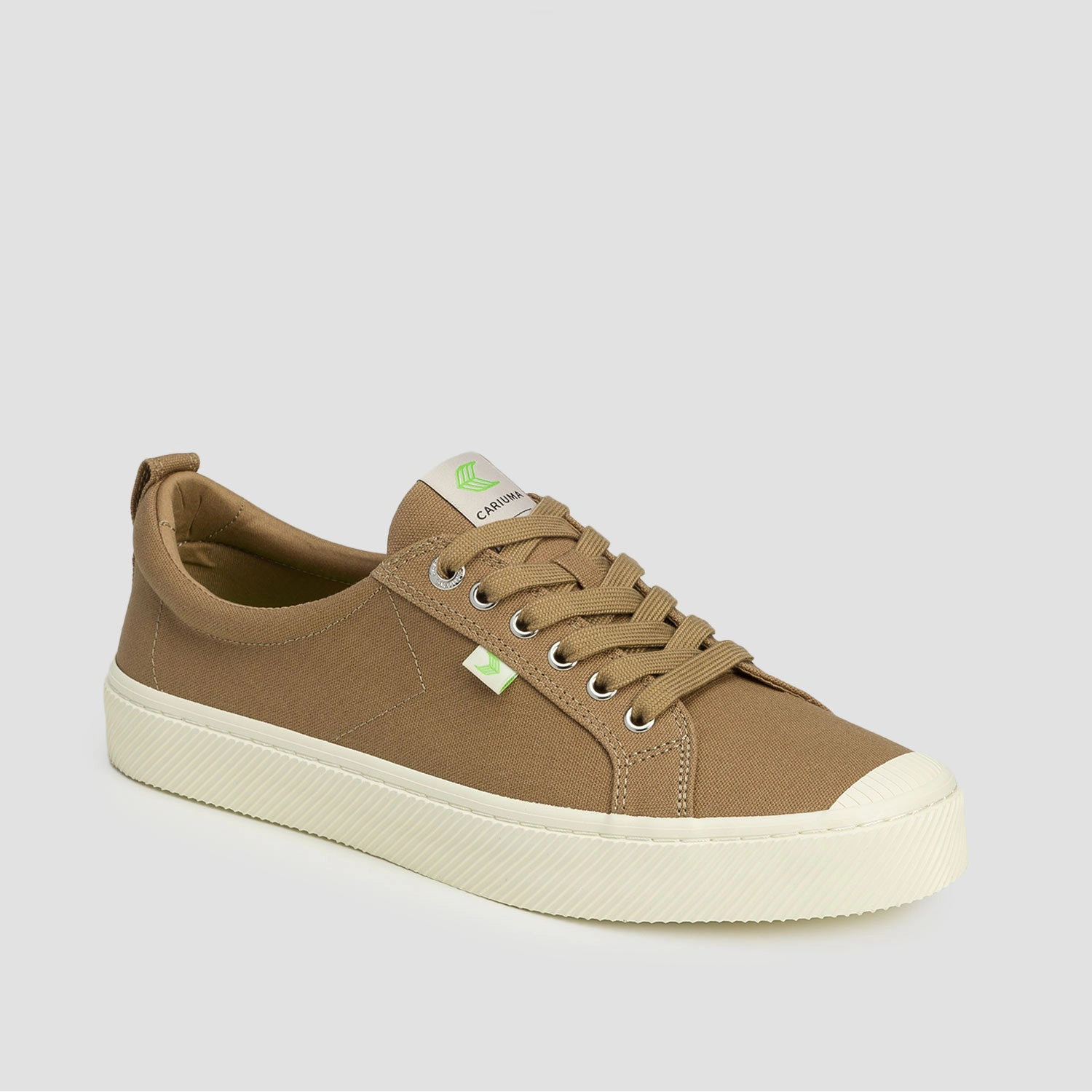 Cariuma OCA Low Canvas Sand