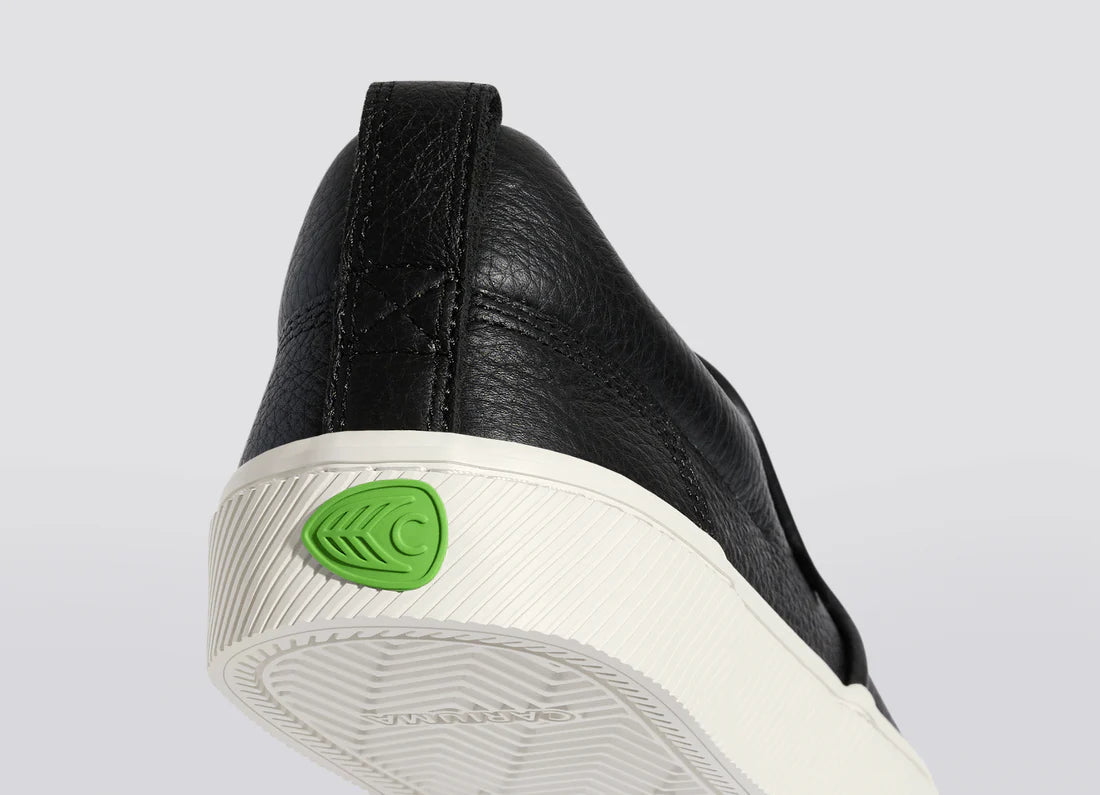 Cariuma Slip-On Pebbled Leather Black