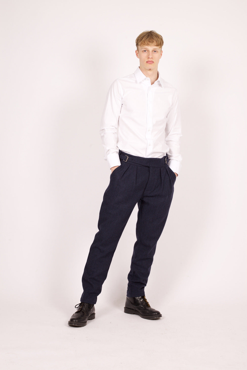 Bowler Berlin Gurkha Hose Fischgrat Dunkelblau