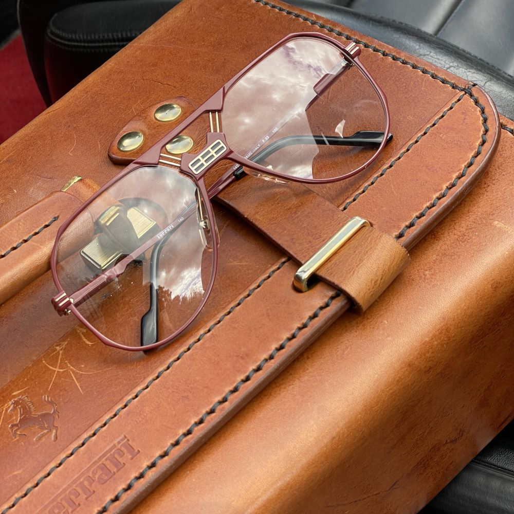 Ferrari F23 rote 90er Vintage Luxus Formel 1 Brille