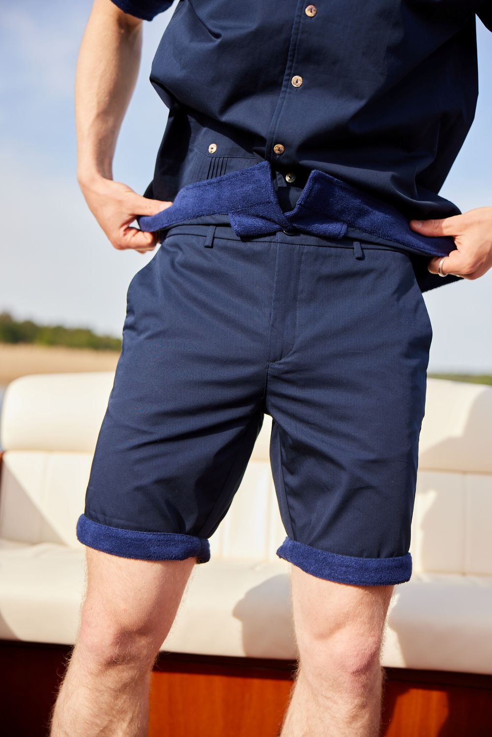 LA CONCH Auric Shorts Navy