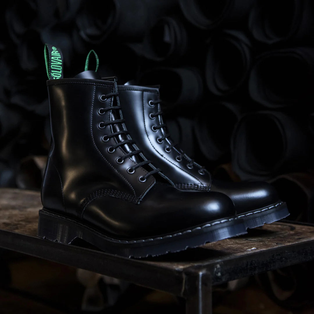 Solovair Black Hi-Shine 8 Eye Derby Boot