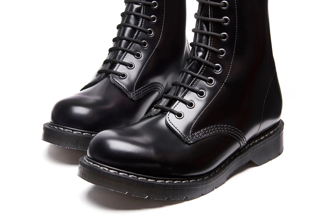 Solovair Black Hi-Shine 8 Eye Derby Boot