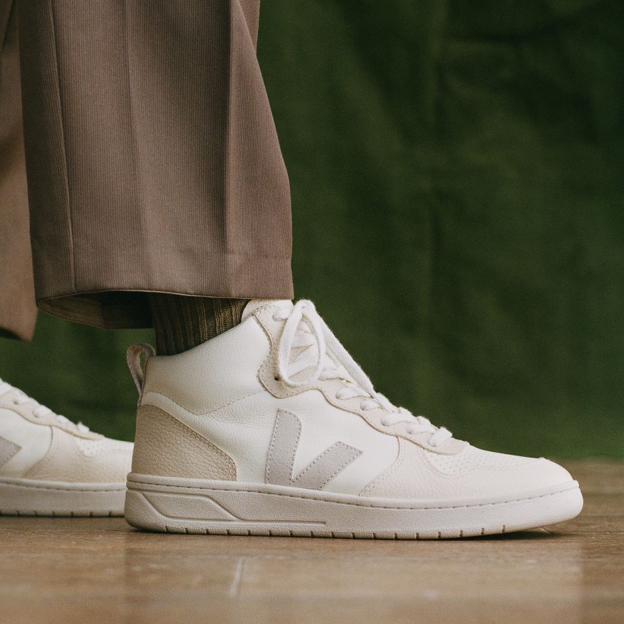 Veja V-15 Chromefree Leather Cashew Pierre Multico