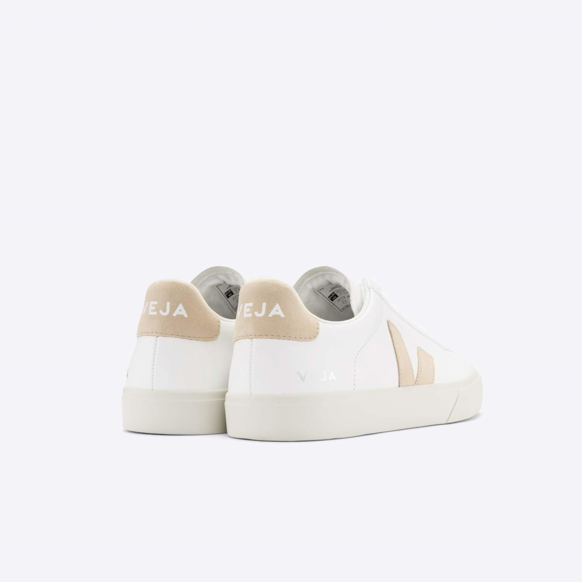 Veja Campo Chromefree Leather Extra-White Almond