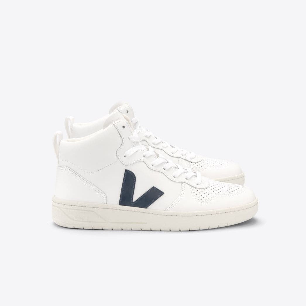 Veja V-15 Leather Extra-White Nautico
