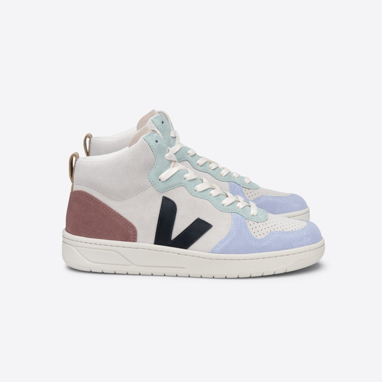 Veja V-15 Multico Natural Black
