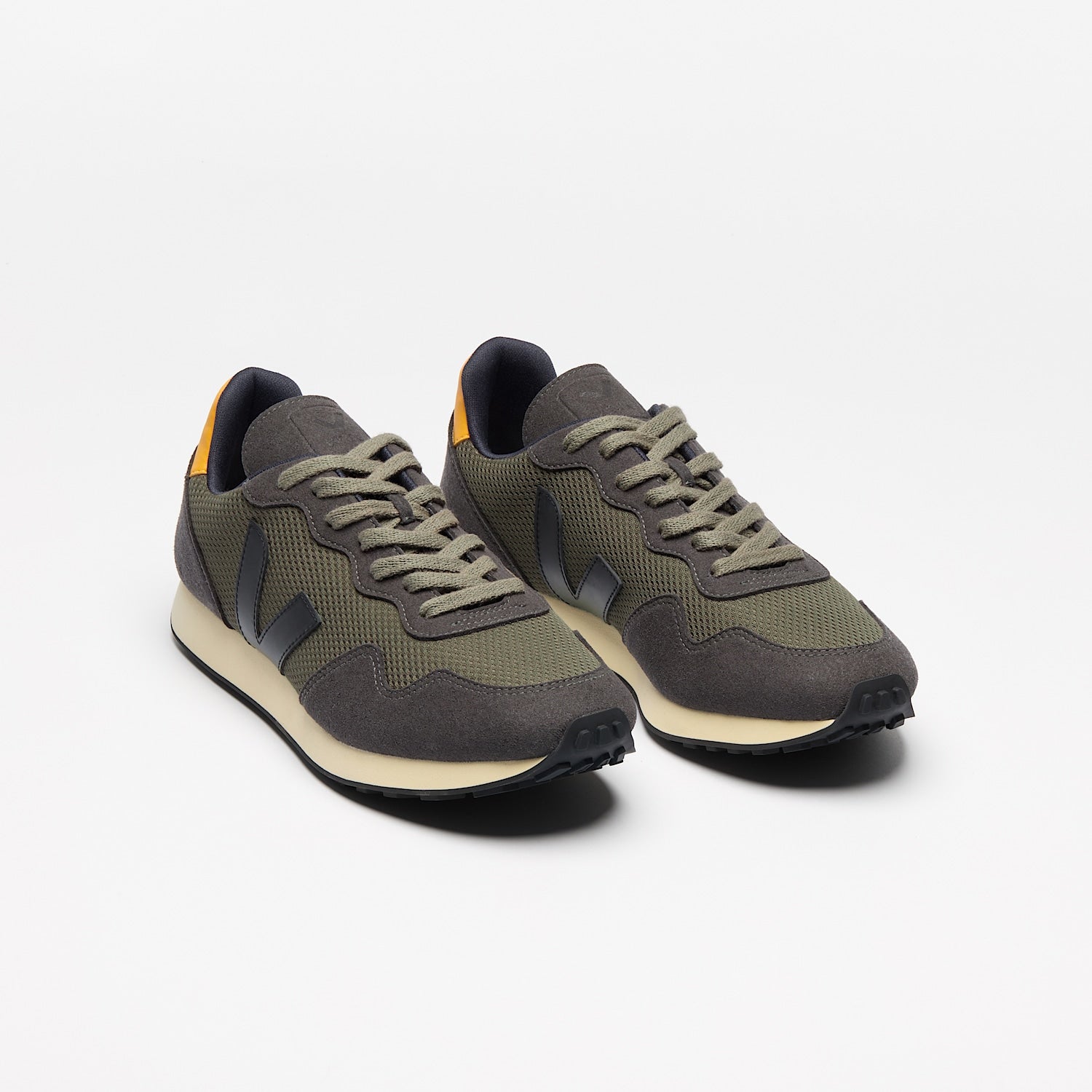 Veja SDU Rec Alveomesh Kaki Black Ouro