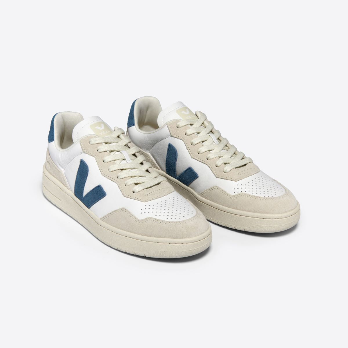 Veja V-90 Leather White California