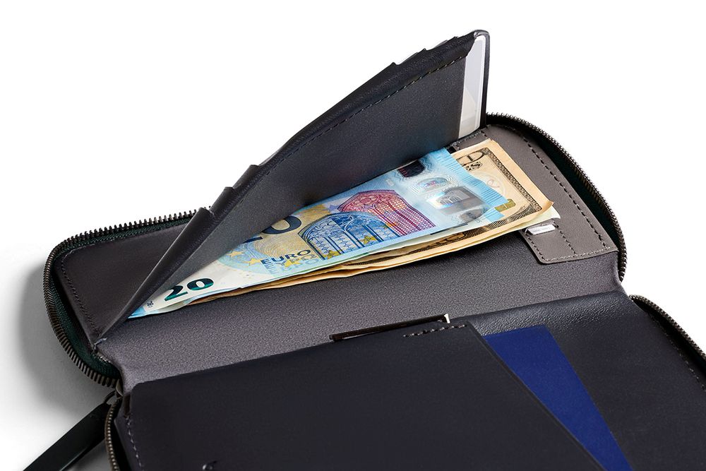 Bellroy Travel Folio (Second Edition)