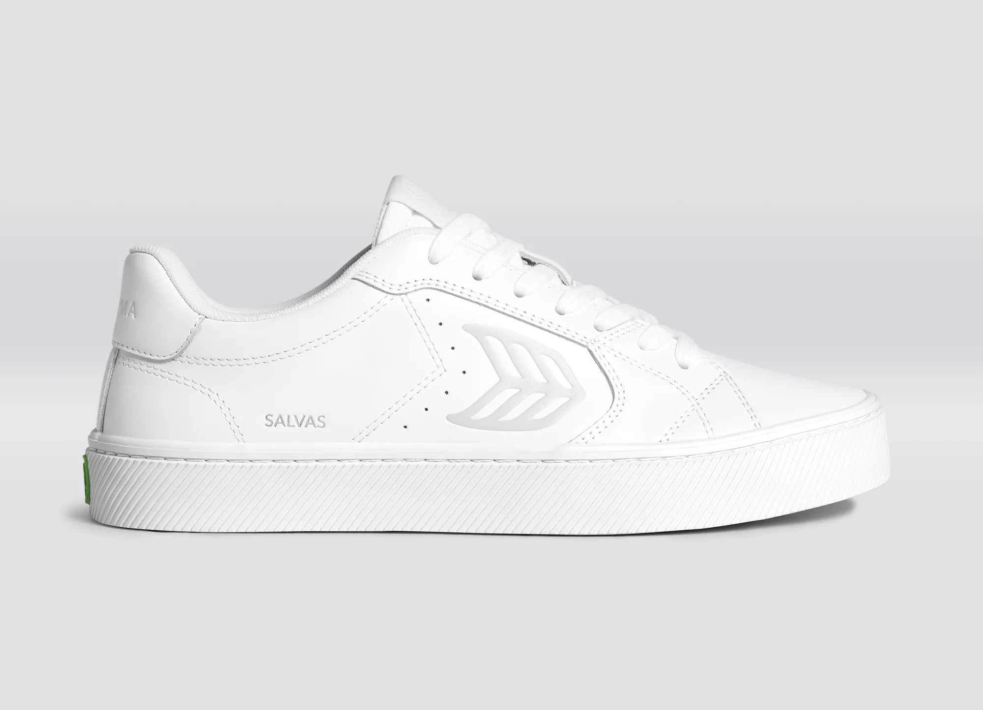 Cariuma Salvas White Leather