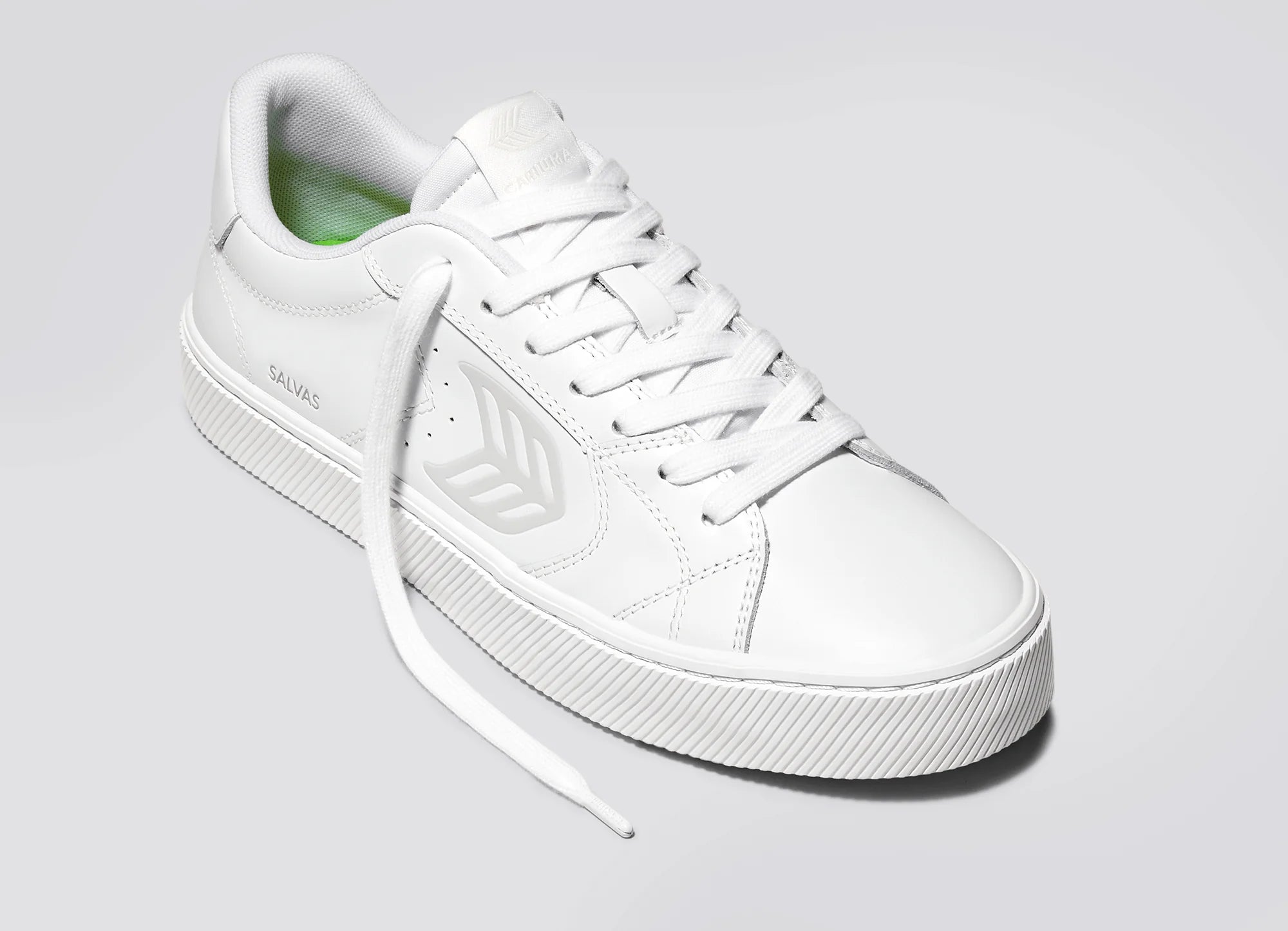 Cariuma Salvas White Leather