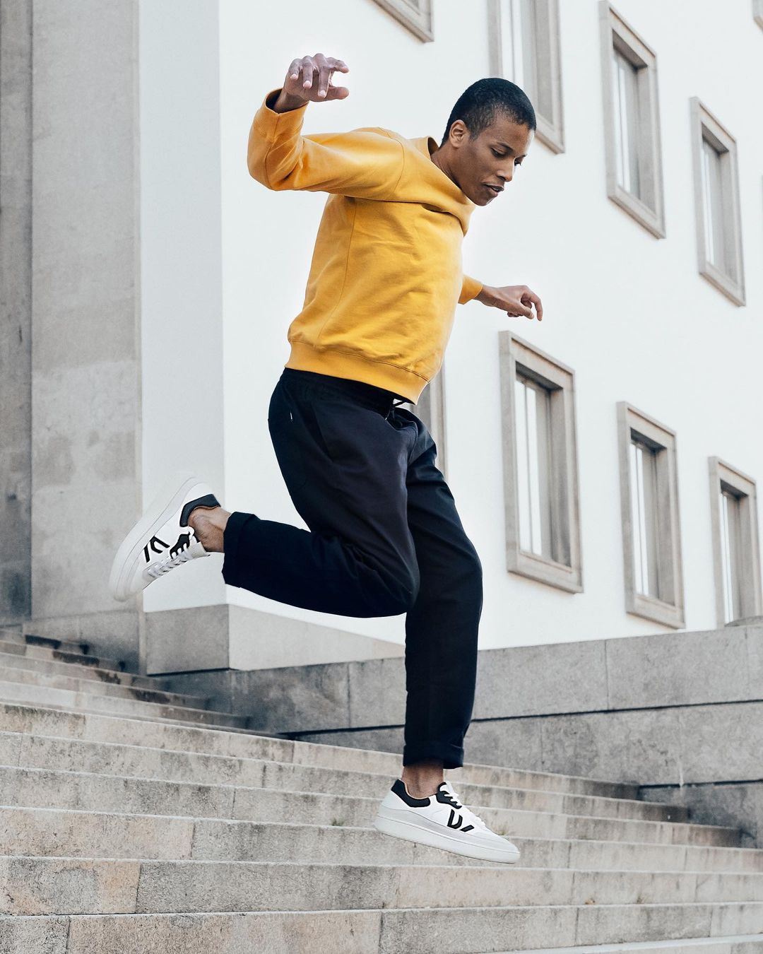 Wayz The Misfit White Grey Black