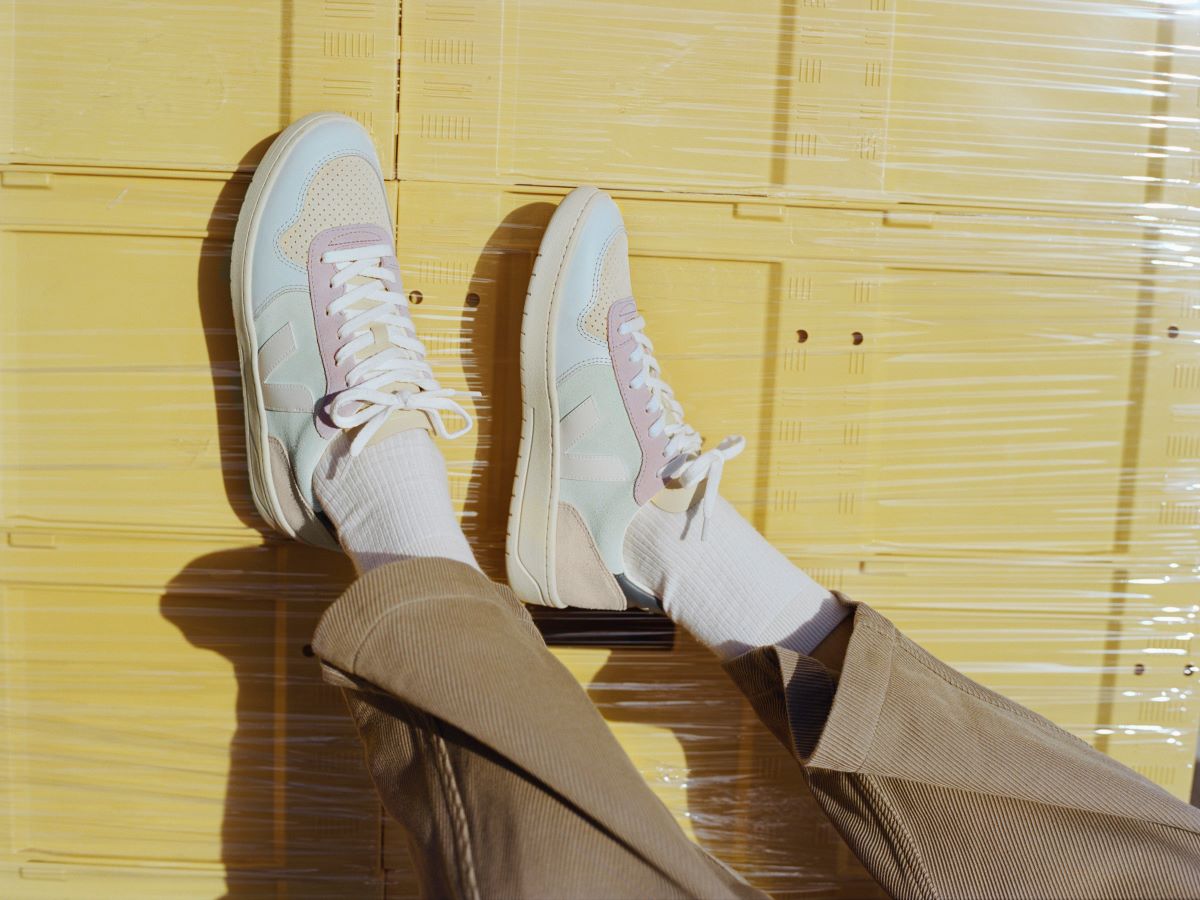 Veja V-10 Suede Jade White Multico