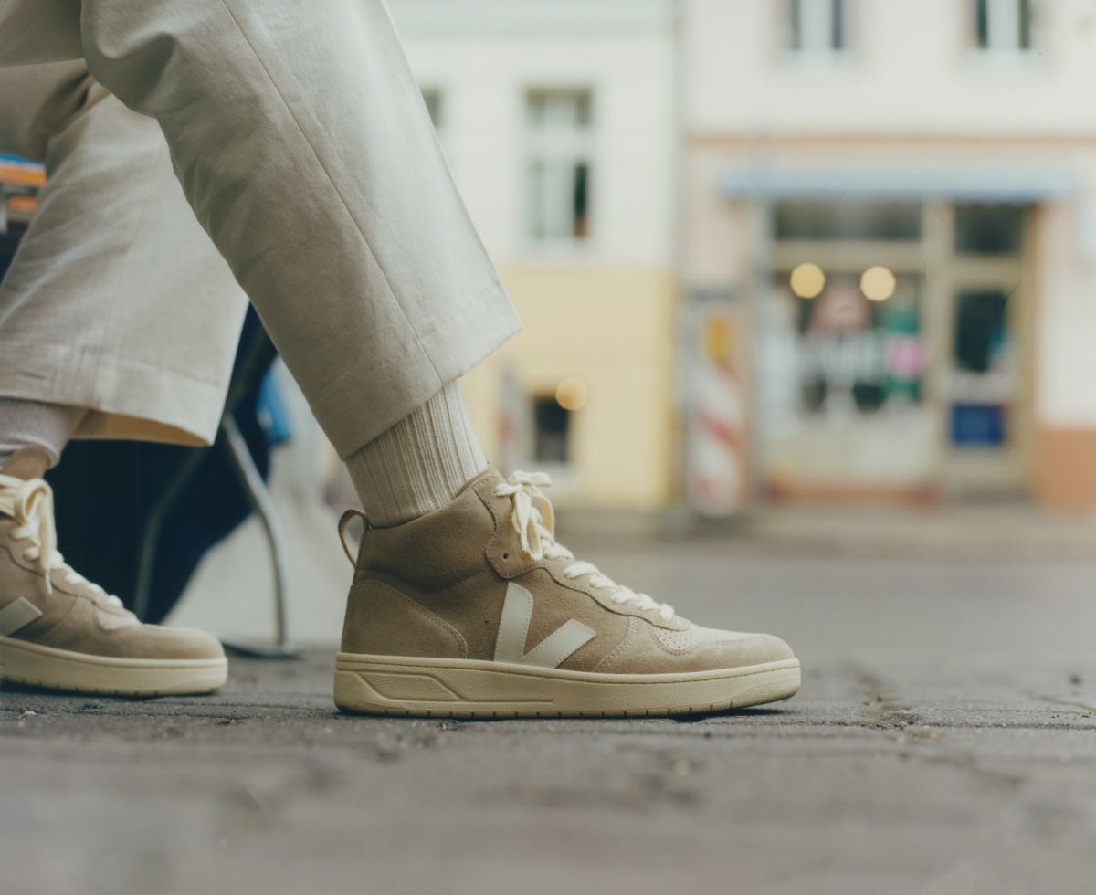 Veja V-15 Suede Dune Pierre