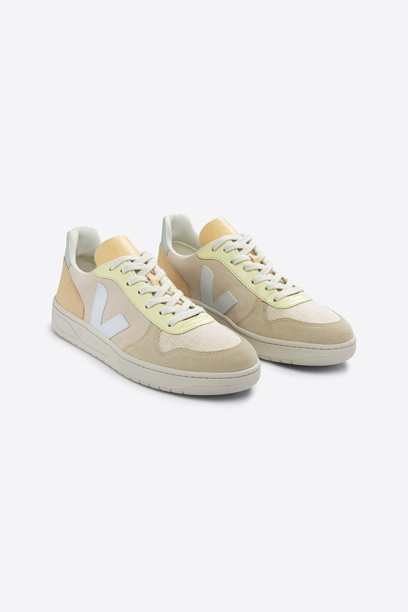 Veja V-10 Suede Sable Menthol Multico