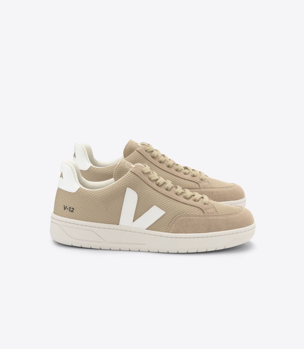 Veja V-12 Vegan Alveomesh Dune White
