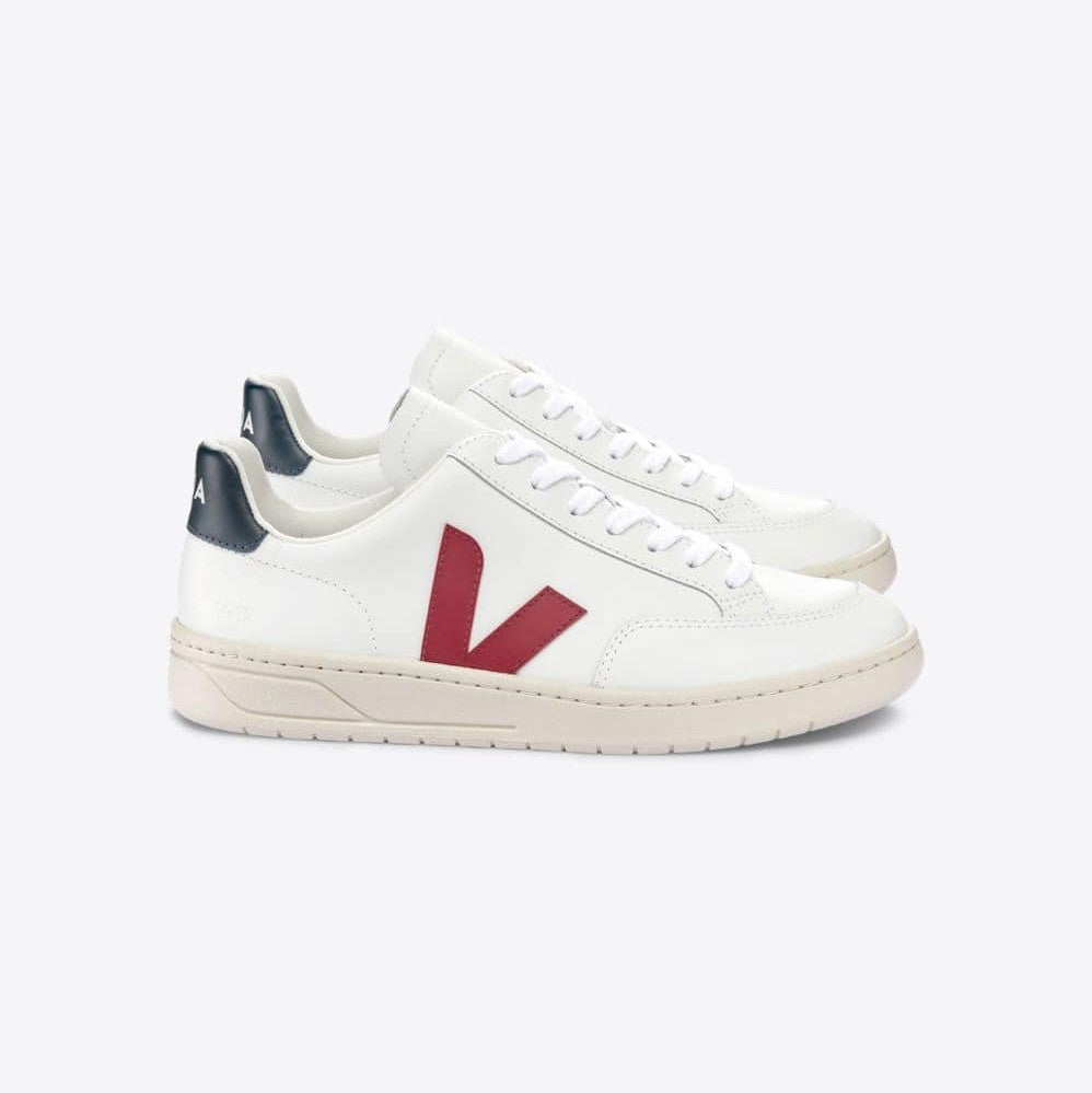 Veja V-12 Leather Extra-White Marsala Nautico