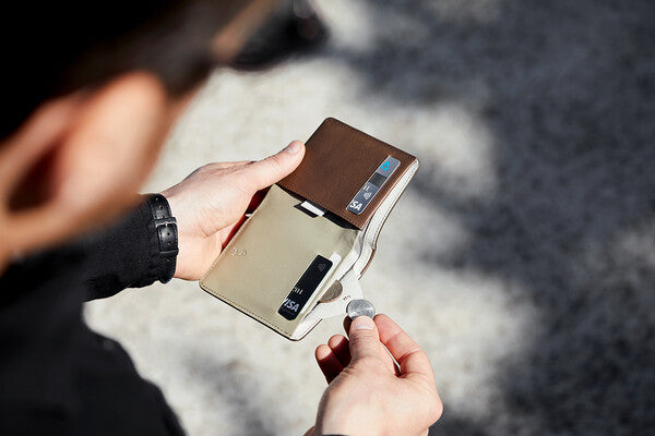 Bellroy Note Sleeve Premium Edition Darkwood