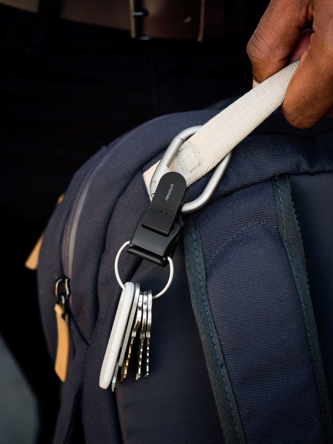 Orbitkey Clip v2