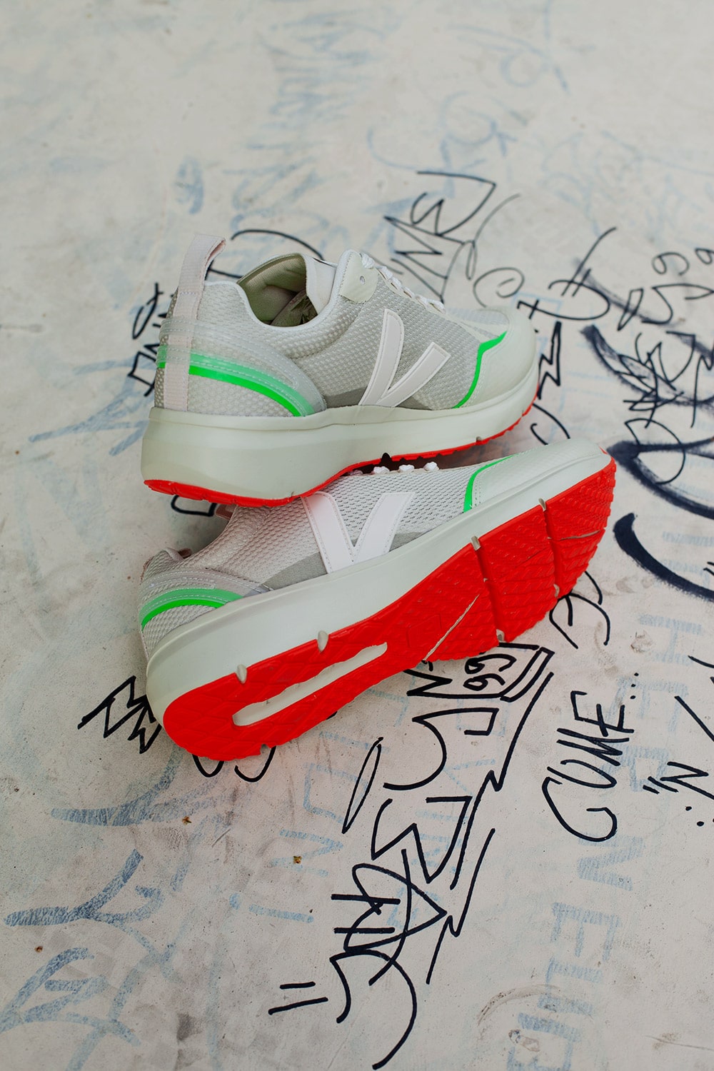 Veja Condor 2 Alveomesh Natural Cream - vegan