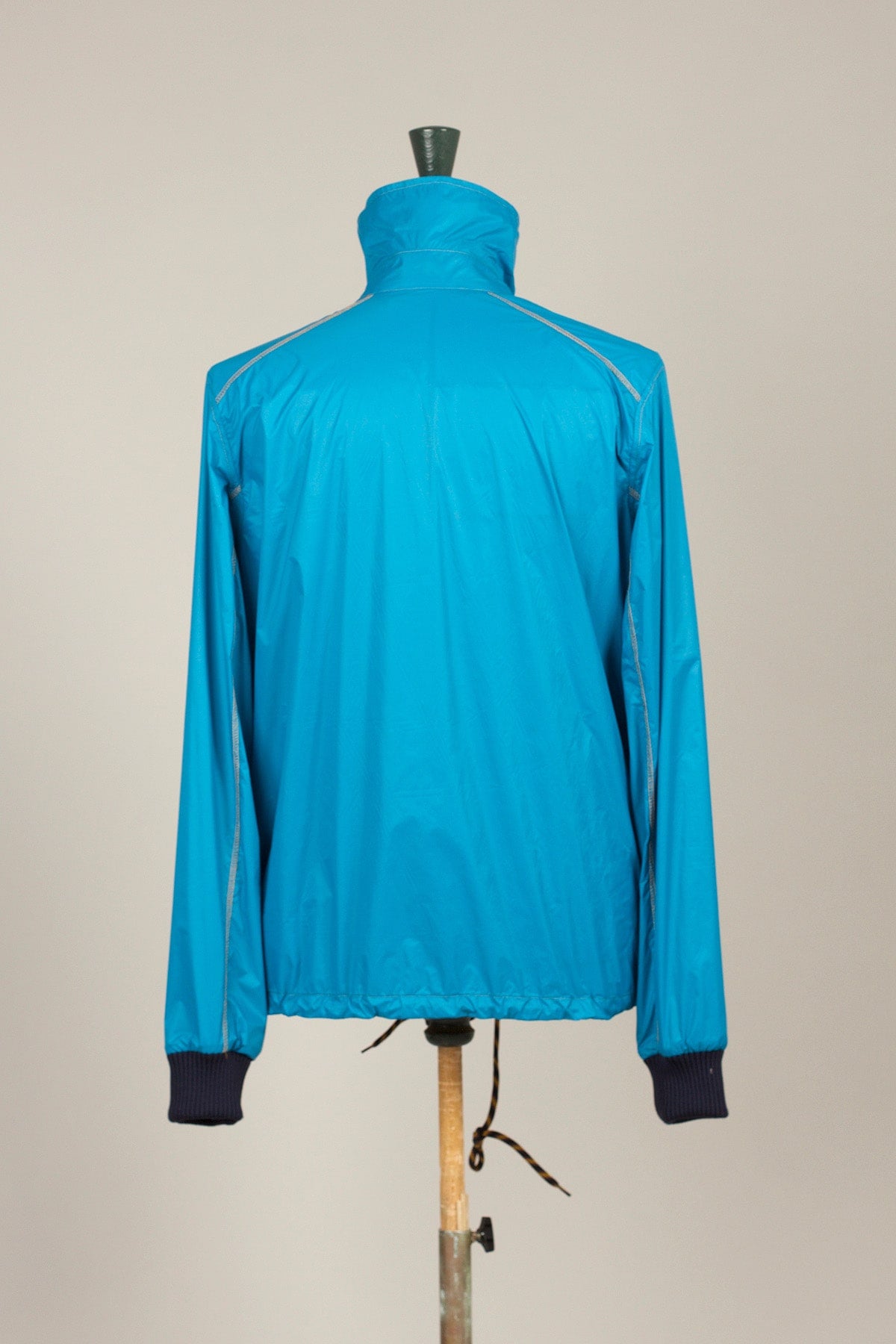 Director´s Cut Windbreaker "Shelly" Short