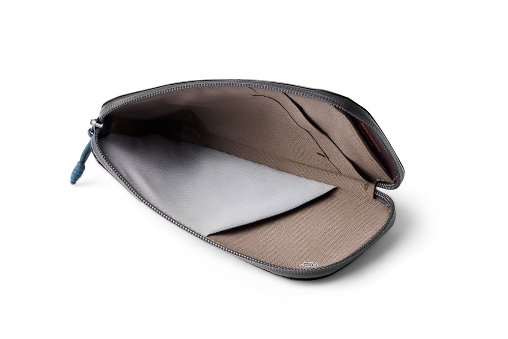 Bellroy All-Conditions Phone Pocket Plus