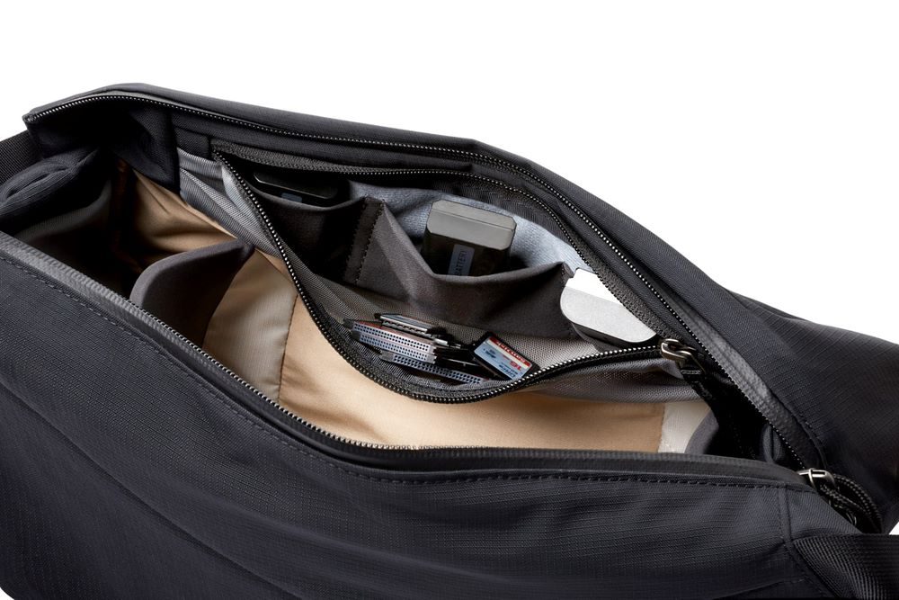 Bellroy Venture Sling 10L - Camera Edition Black