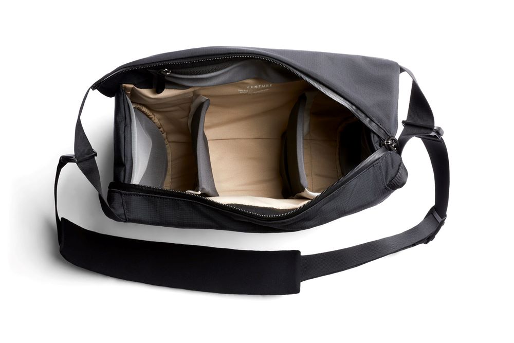 Bellroy Venture Sling 10L - Camera Edition Black
