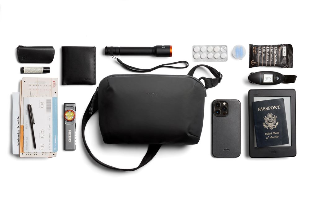 Bellroy Venture Travel Crossbody Jet Black RFID