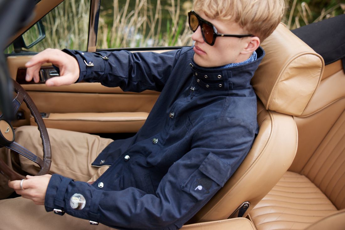 Bowler Racing Jacke mit Uhrenfenster Navy