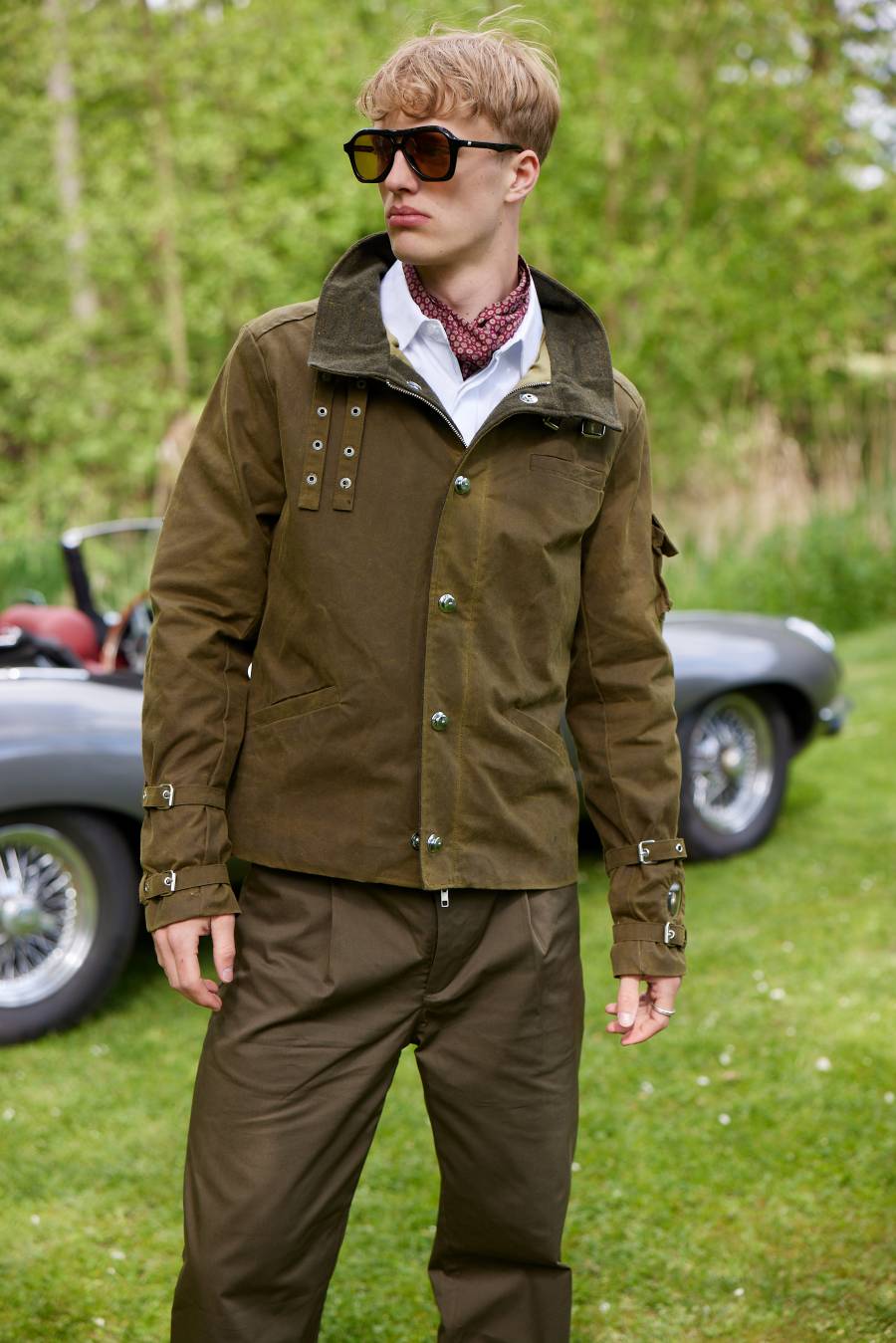 Bowler Racing Jacke mit Uhrenfenster Olive