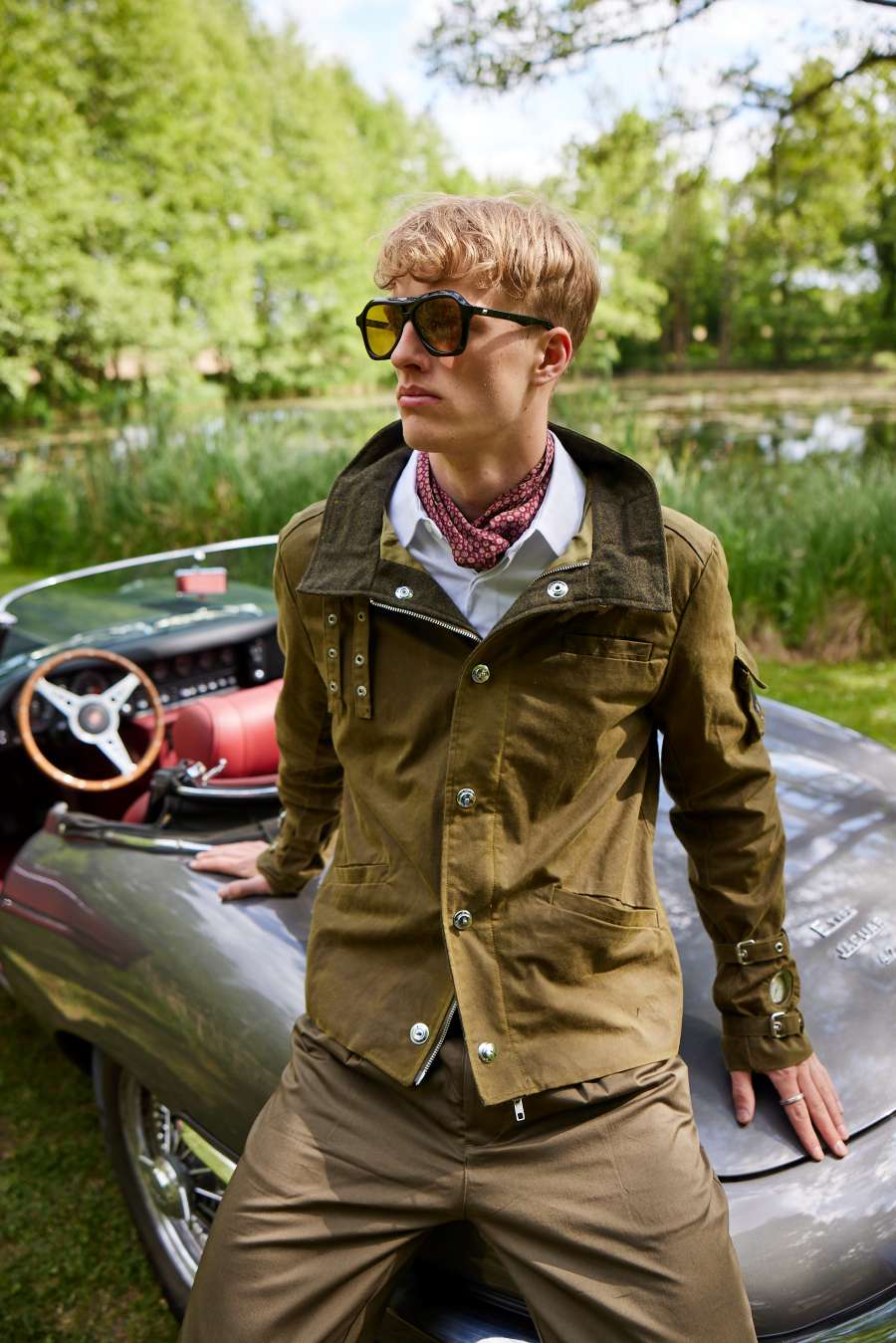 Bowler Racing Jacke mit Uhrenfenster Olive