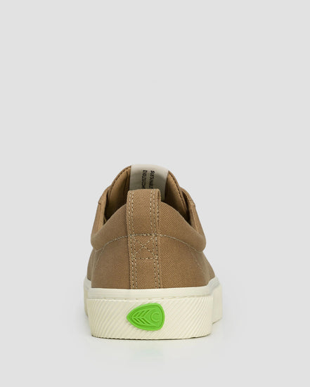 Cariuma OCA Low Canvas Sand