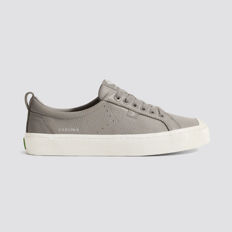 Cariuma OCA Low Pebbled Leather Grey