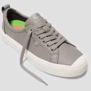 Cariuma OCA Low Pebbled Leather Grey