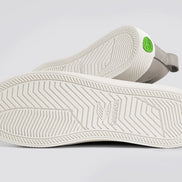 Cariuma OCA Low Pebbled Leather Grey