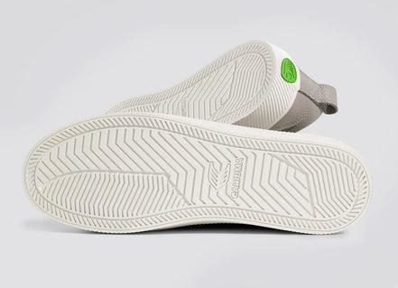 Cariuma OCA Low Pebbled Leather Grey