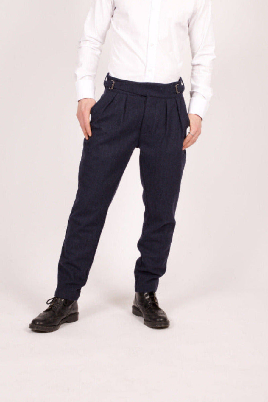 Bowler Berlin Gurkha Hose Fischgrat Dunkelblau