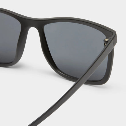 Le Specs Master Tamers | Matte Black