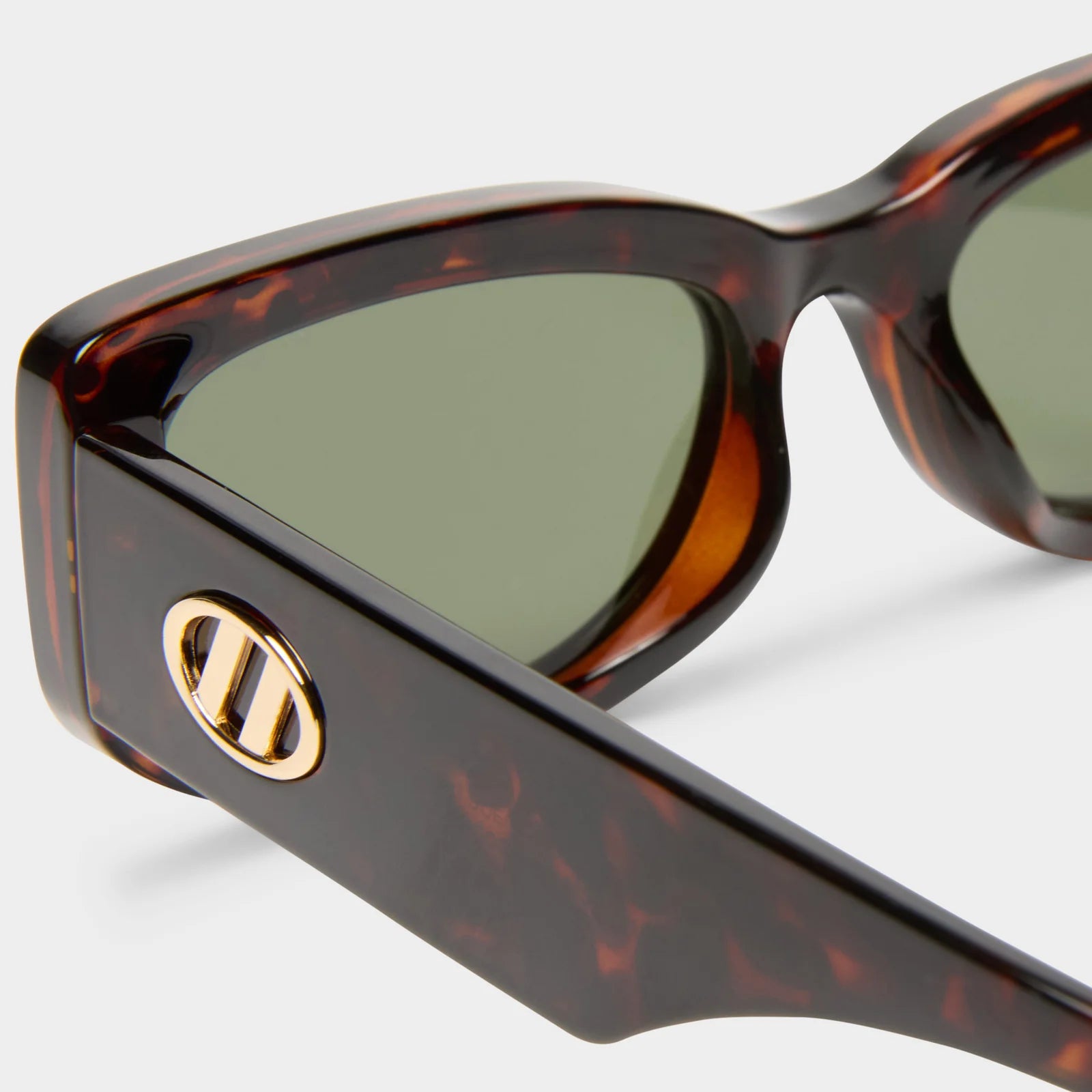 Le Specs Monopoly | Tort