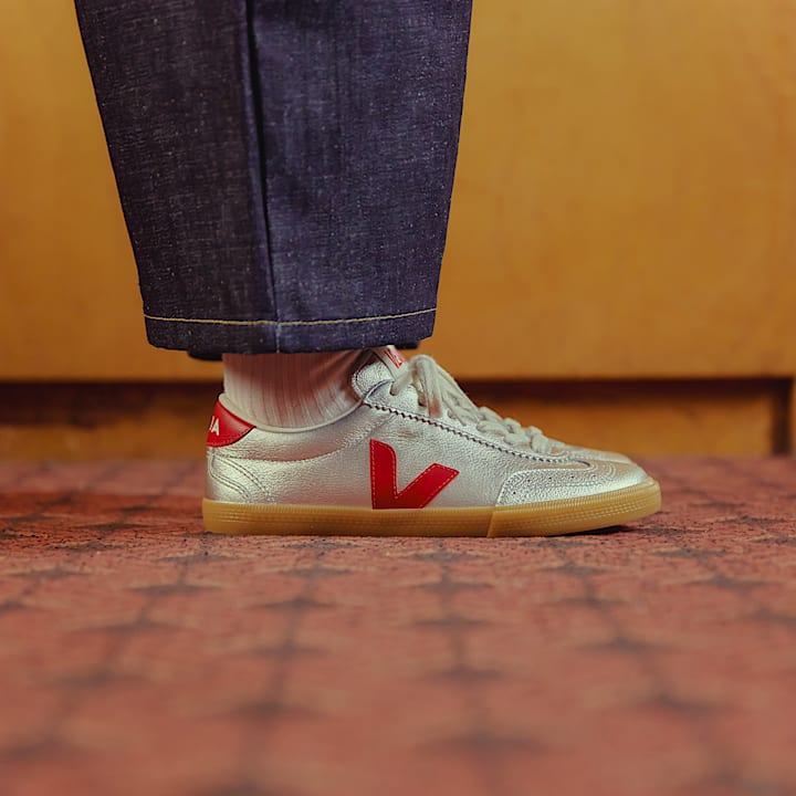 Veja Volley Leather Silver Pepper