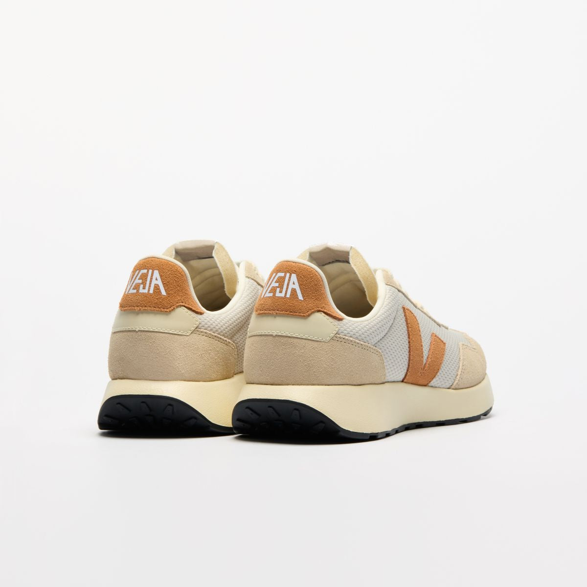 Veja Paulistana Alveomesh Natural Umber