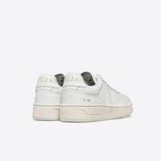 Veja V-90 O.T. Leather White