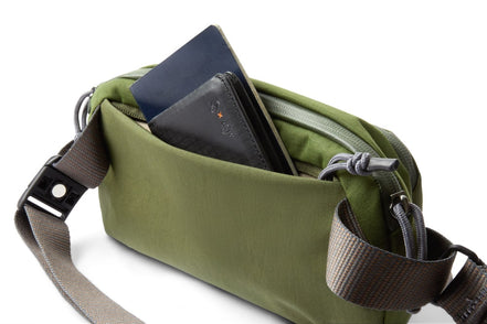 Bellroy Venture Ready Sling 2.5L Ranger Green