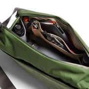 Bellroy Venture Sling 9L Ranger Green