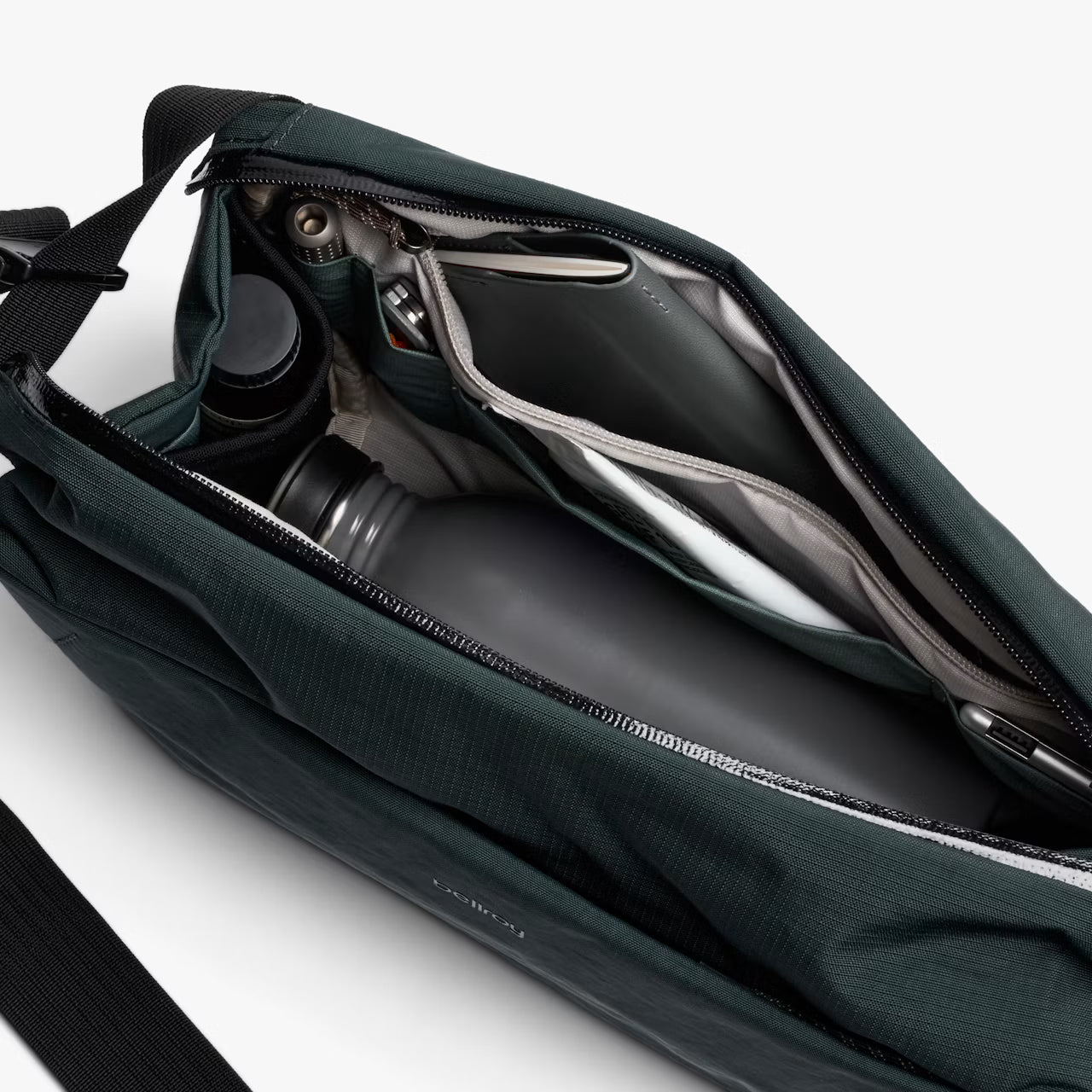 Bellroy Venture Sling 9L Deep Ocean